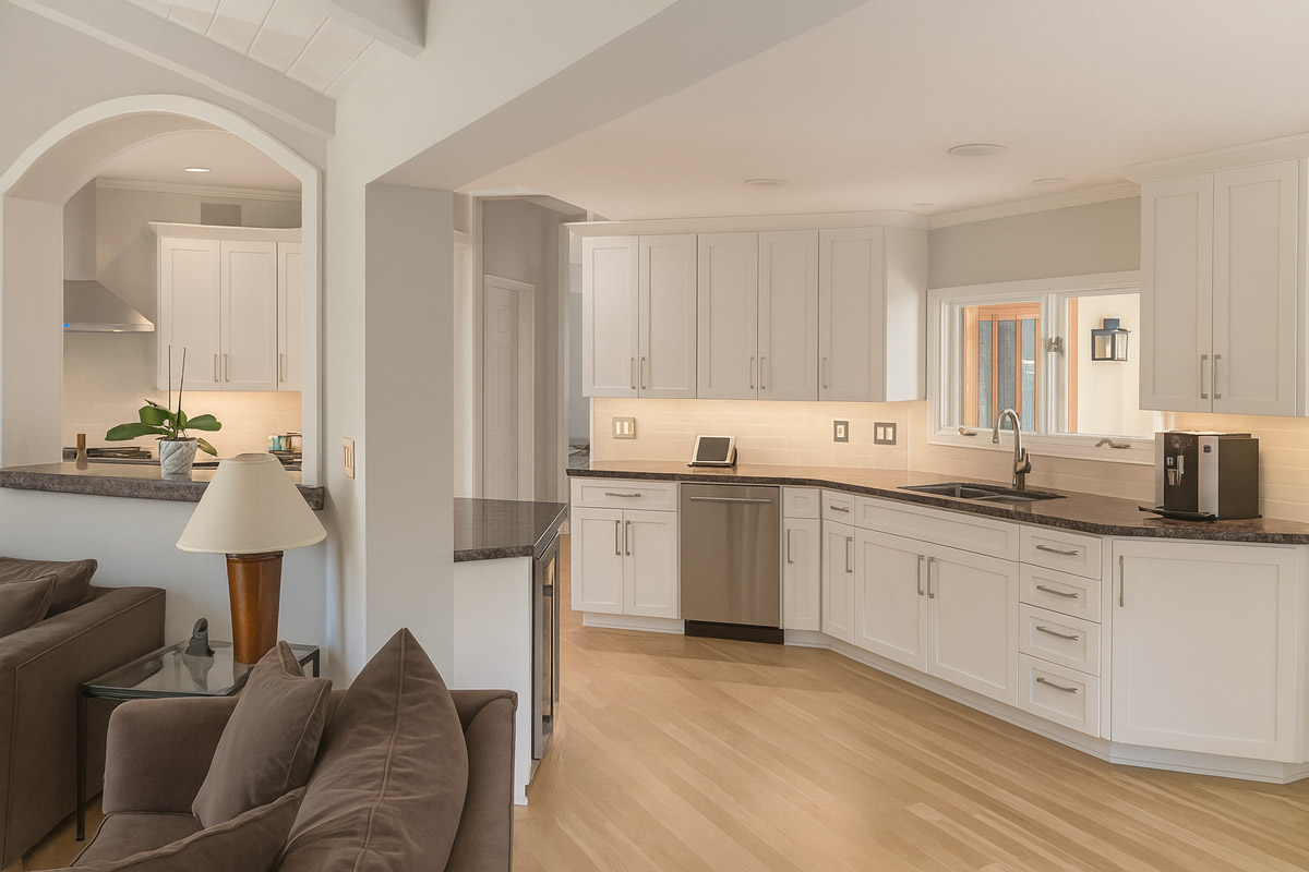Beautiful kitchen remodel with arches
